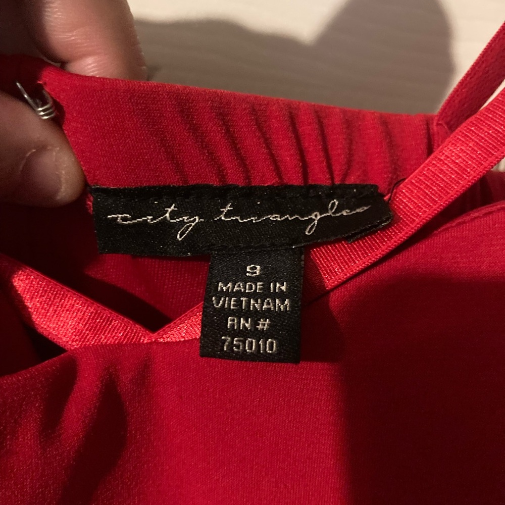 City Triangles strappy red dress size 9 floor length Formal Prom Dance Party - Picture 2 of 8